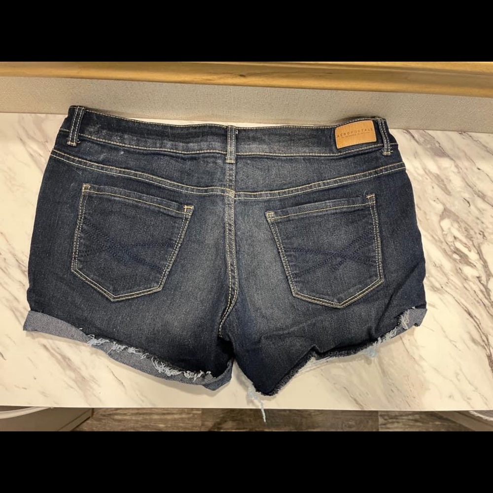 AEROPOSTALE MID SHORTS
